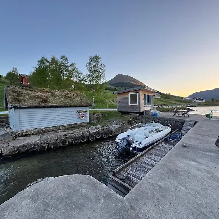 Lägenhet Living In A Nikolai Astrup Motif 96m2 Vassenden