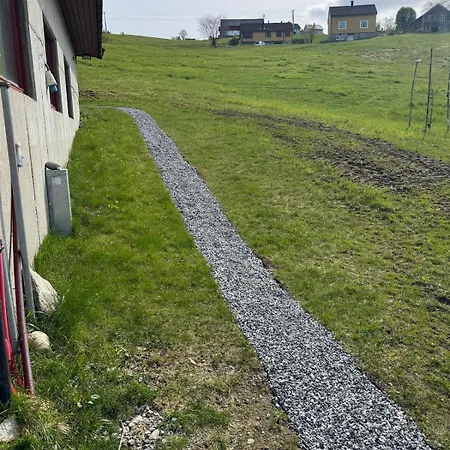 شقة Living In A Nikolai Astrup Motif 96m2 *