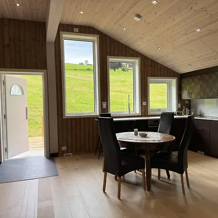 Appartement Living In A Nikolai Astrup Motif 96m2