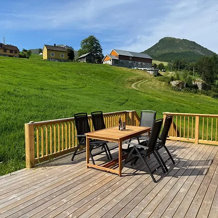 Living In A Nikolai Astrup Motif 96m2