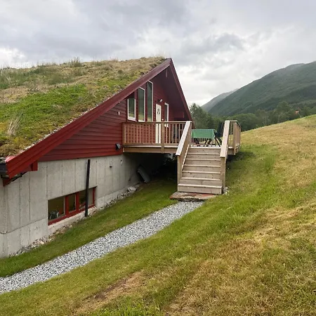 Living In A Nikolai Astrup Motif 96m2 Appartement Vassenden