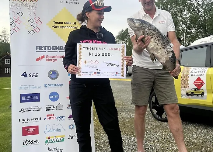 Living In A Nikolai Astrup Motif 96m2 公寓