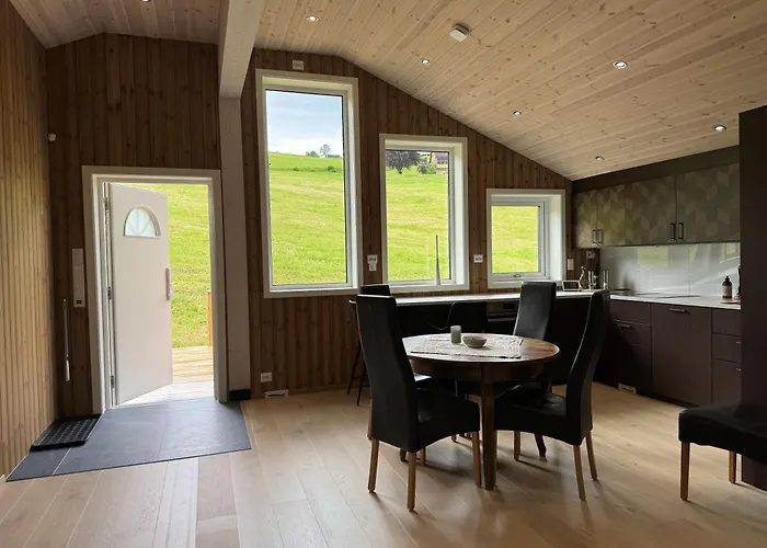 Lejlighed Living In A Nikolai Astrup Motif 96m2